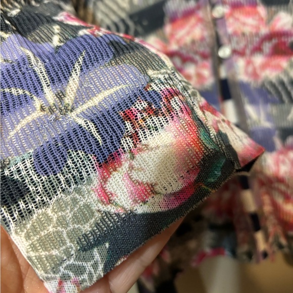 MARC CAIN Cotton Viscose Blend Lightweight Full Zip Floral Cardigan - Picture 4 of 8